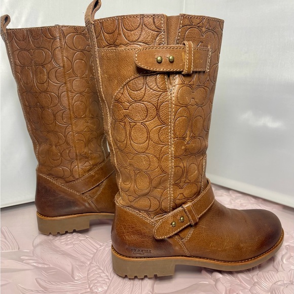 COACH “VIRGINIA” Iconic Logo Brown Embossed Monogram Riding Moto Boots 8B - Picture 1 of 11